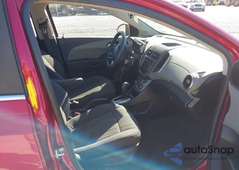 2014 Chevrolet Sonic Lt Auto из США, поврежденный, VIN 1G1JC5SH1E4145813